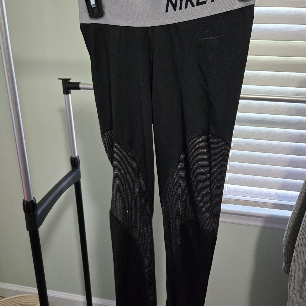 Nike Pro leggings